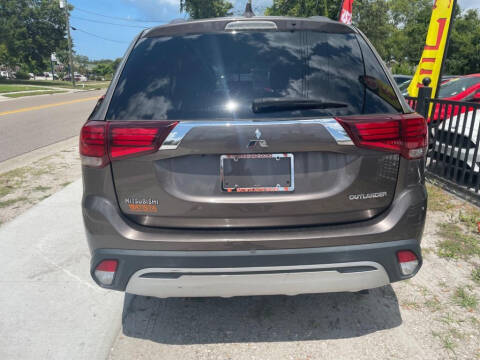 2019 Mitsubishi Outlander ES