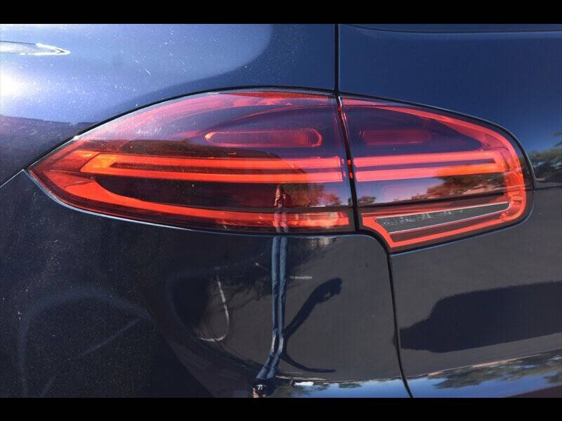 2017 Porsche Cayenne S E-Hybrid