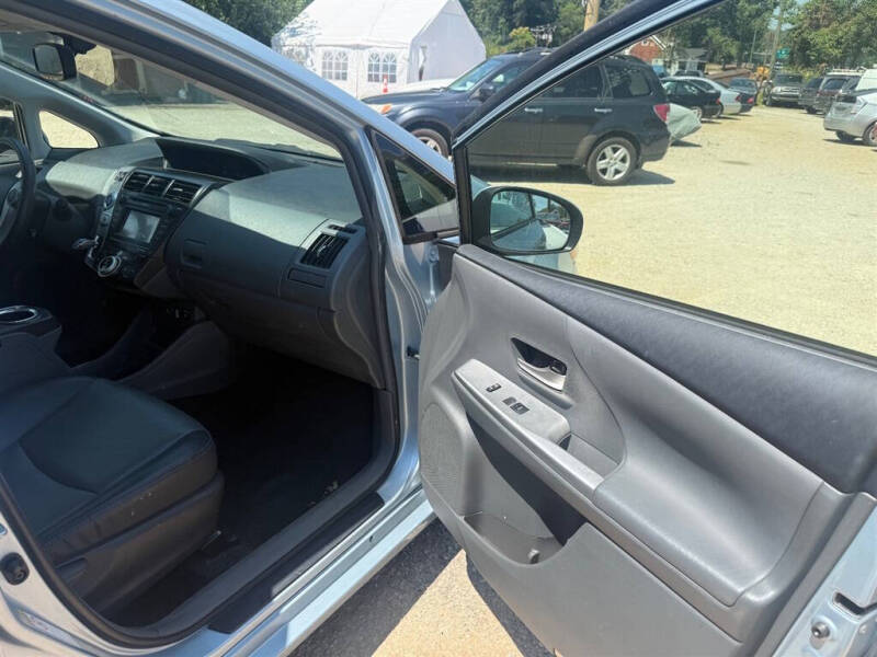 2012 Toyota Prius v Two