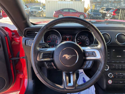 2017 Ford Mustang V6