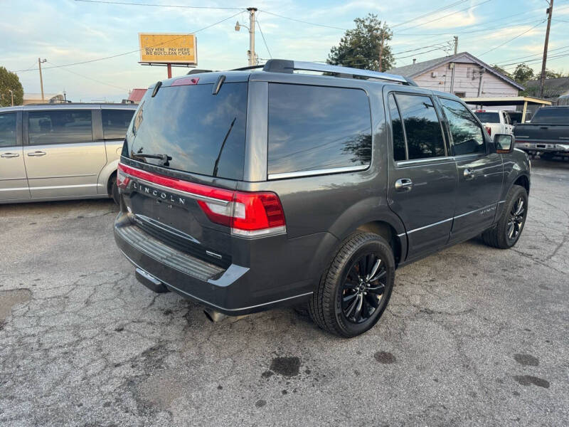 2015 Lincoln Navigator Base photo 4