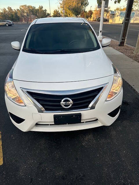 2019 Nissan Versa Sedan S Plus photo 6