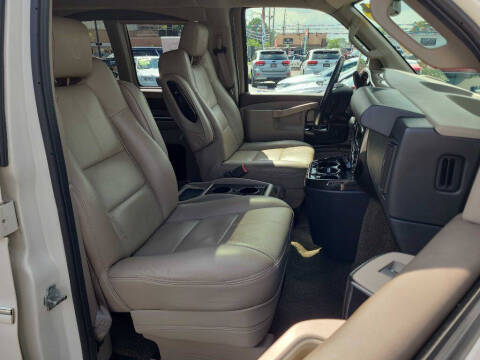 2019 GMC Savana 2500