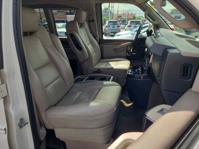 2019 GMC Savana 2500