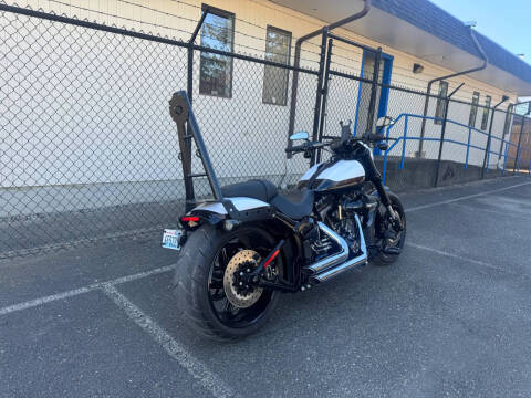 2017 Harley-Davidson Breakout