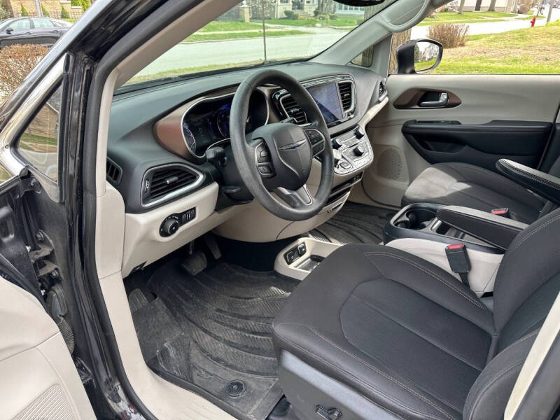 2017 Chrysler Pacifica Touring Plus