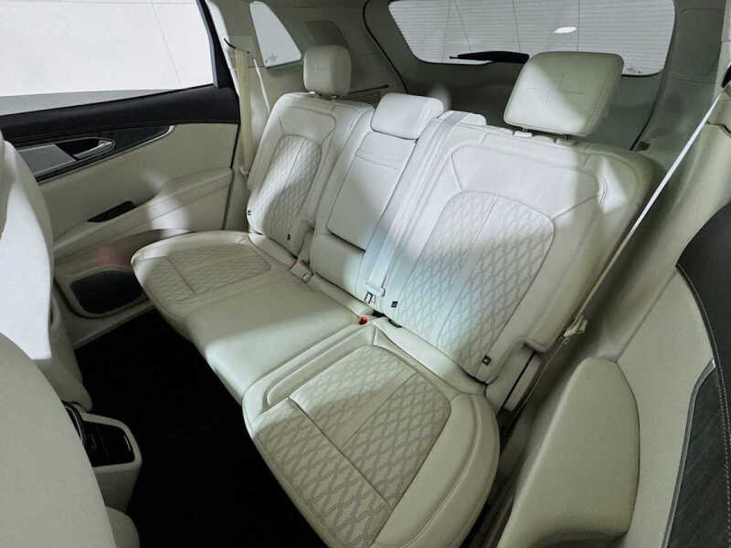 2019 Lincoln Nautilus Black Label