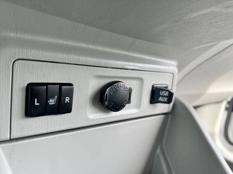 2012 Toyota Prius v Five