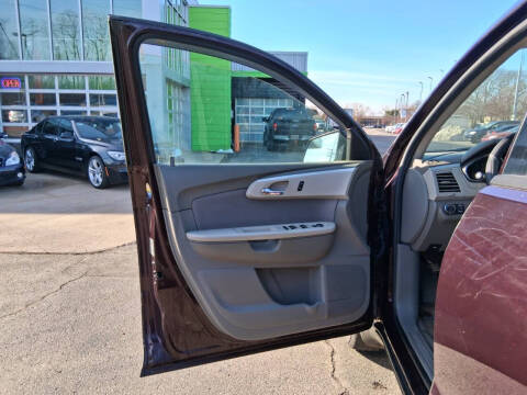 2010 Chevrolet Traverse LS