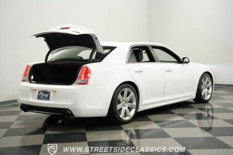 2012 Chrysler 300 SRT8