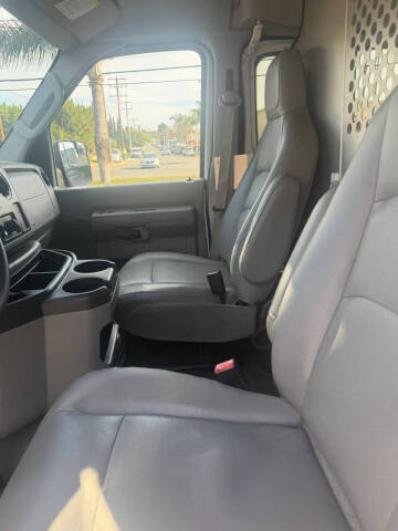 2013 Ford E-Series E-250