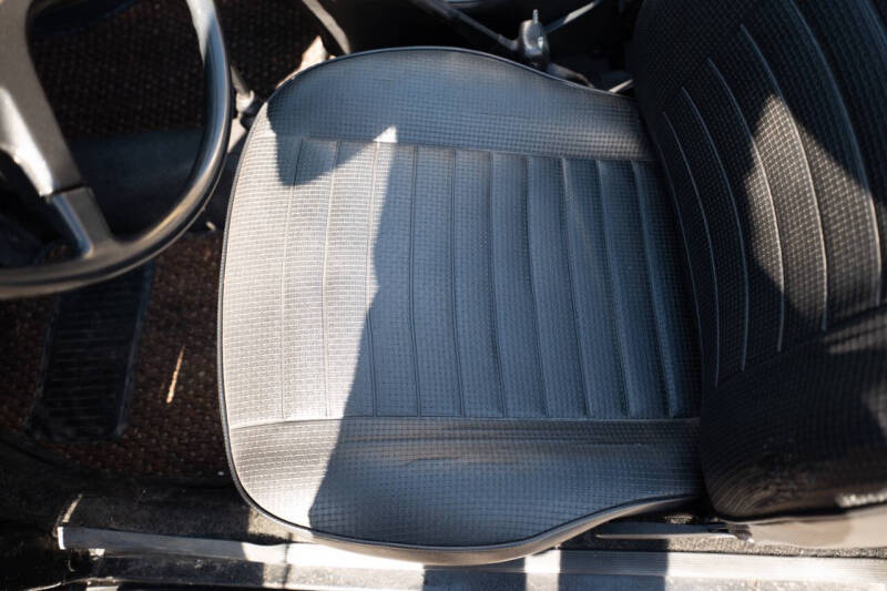 1977 Volkswagen Super Beetle