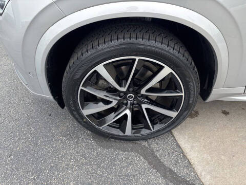 2023 Volvo XC90 B5 Plus Bright Theme