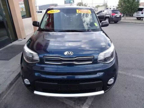 2017 Kia Soul +