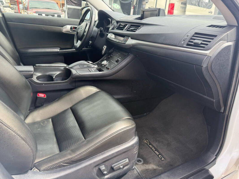2013 Lexus CT 200h