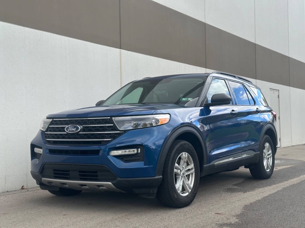 2020 Ford Explorer for sale at Phoenix Motor Co in Romulus, MI