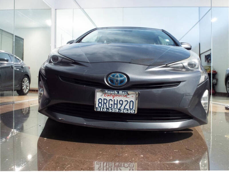2016 Toyota Prius Three