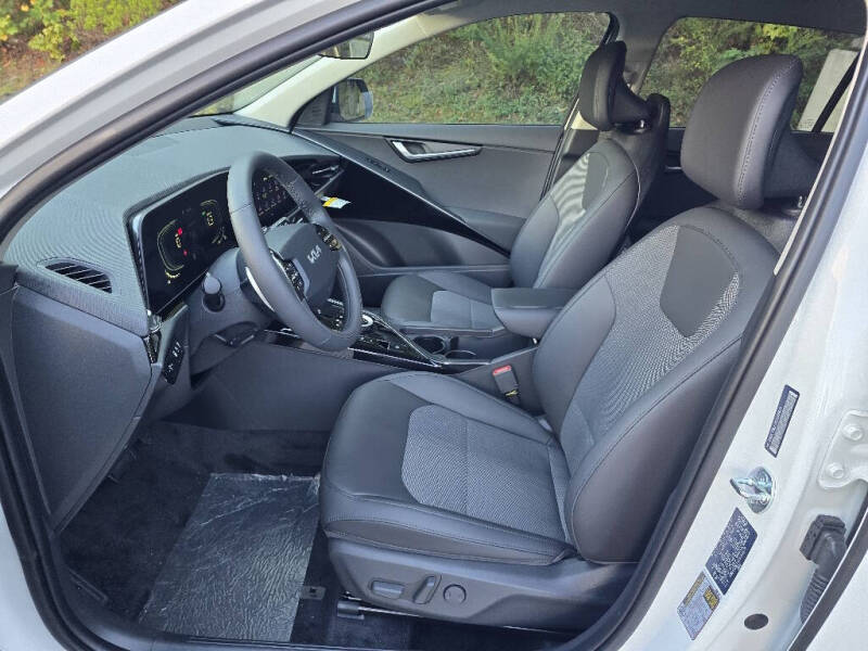 2025 Kia Niro Plug-In Hybrid EX