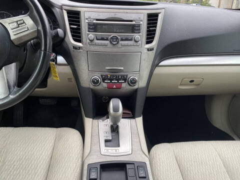 2011 Subaru Outback 2.5i Premium