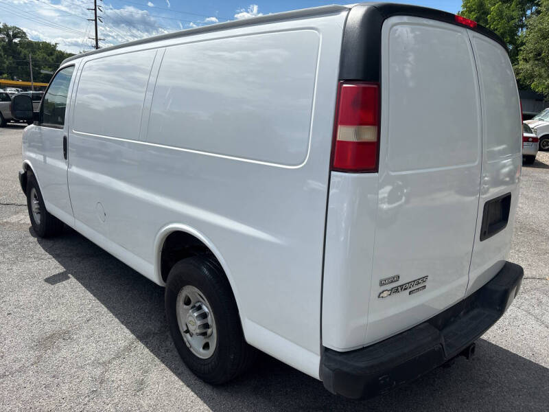 2011 Chevrolet Express 3500