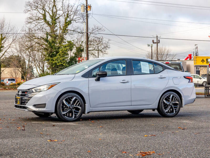 2024 Nissan Versa SR