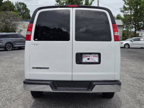 2025 Chevrolet Express LT 3500