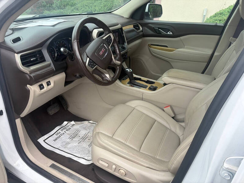 2017 GMC Acadia Denali