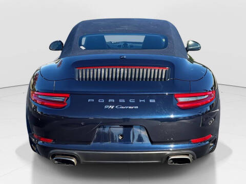 2018 Porsche 911 Carrera