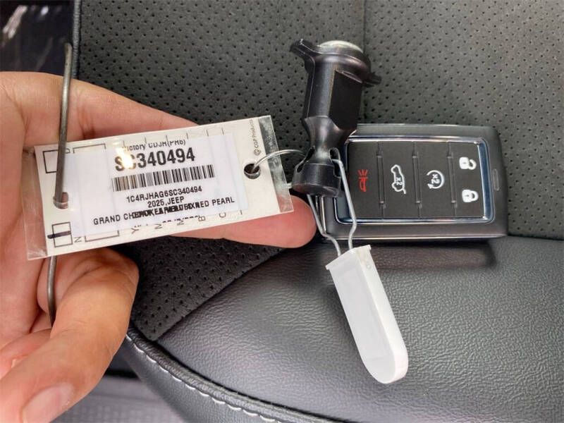 2025 Jeep Grand Cherokee Altitude X