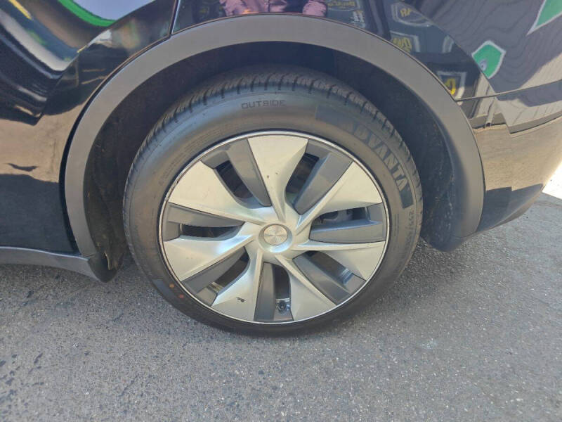 2024 Tesla Model Y Long Range