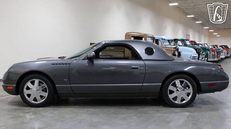 2003 Ford Thunderbird