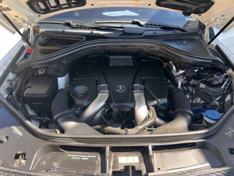 2016 Mercedes-Benz GL-Class GL 550 4MATIC