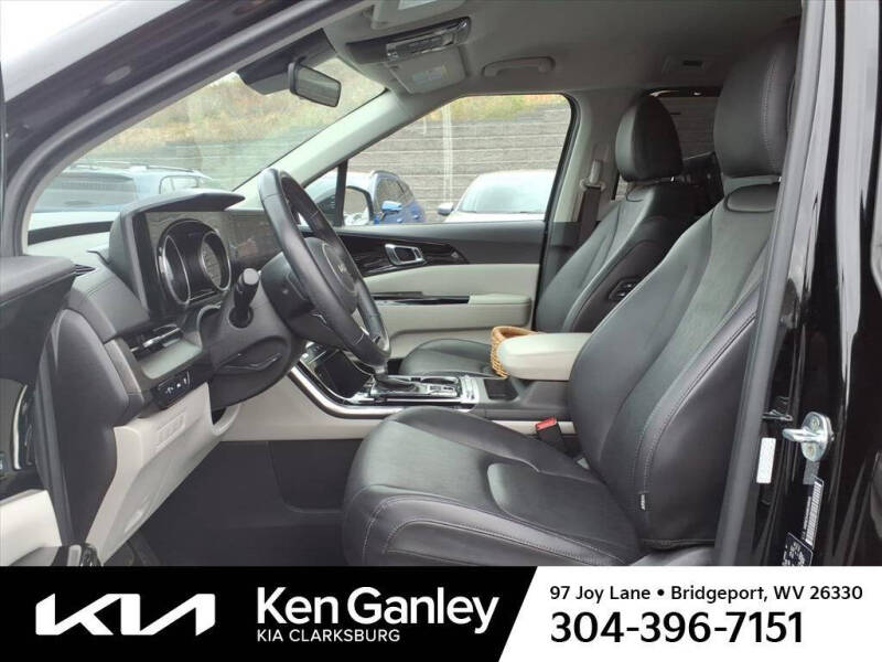 2022 Kia Carnival SX