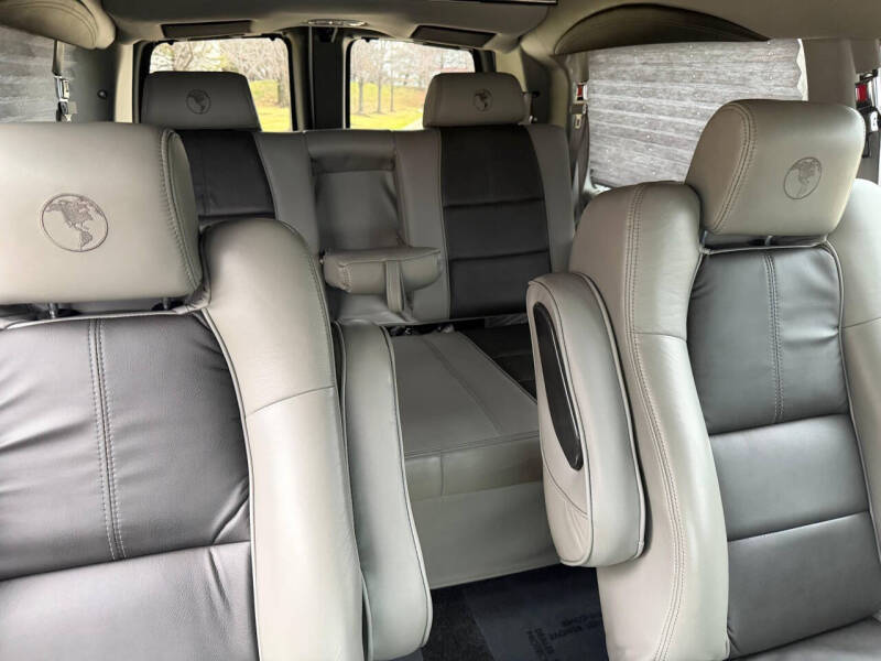 2017 Chevrolet Express 2500