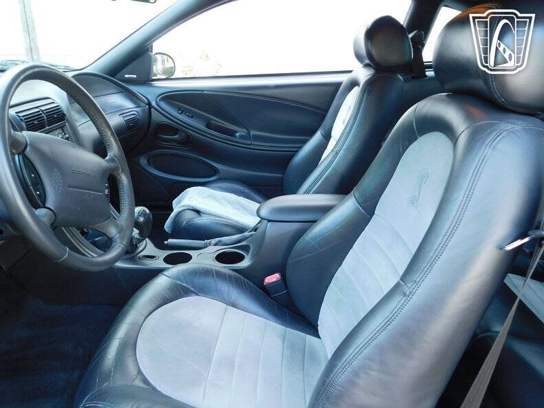 2001 Ford Mustang SVT Cobra