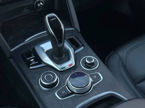 2022 Alfa Romeo Stelvio Sprint