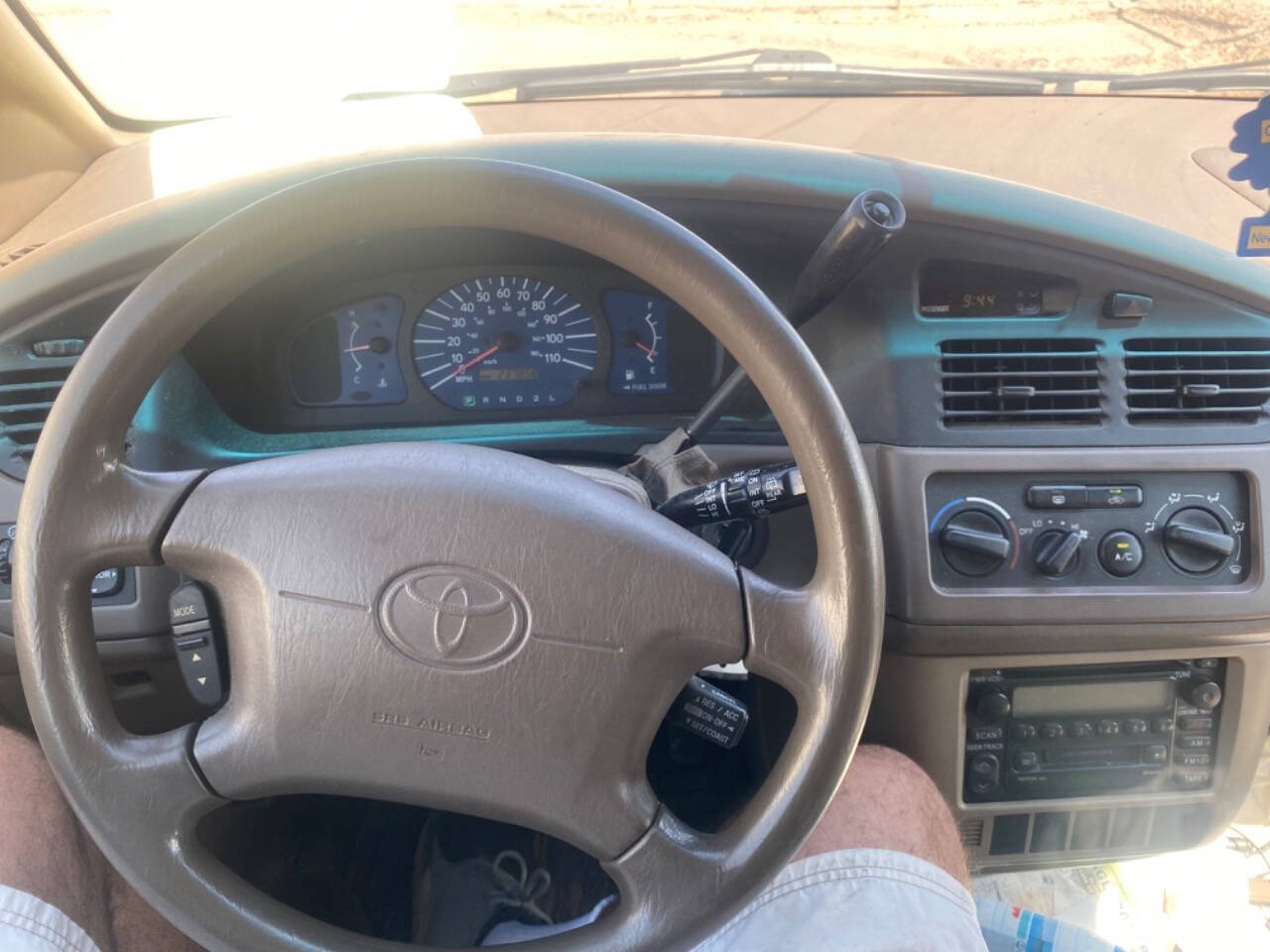 2002 Toyota Sienna for sale at GLOBAL VEHICLE EXCHANGE LLC in Somerton, AZ