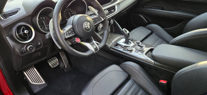 2023 Alfa Romeo Stelvio Quadrifoglio