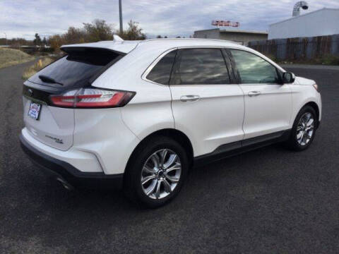 2019 Ford Edge Titanium