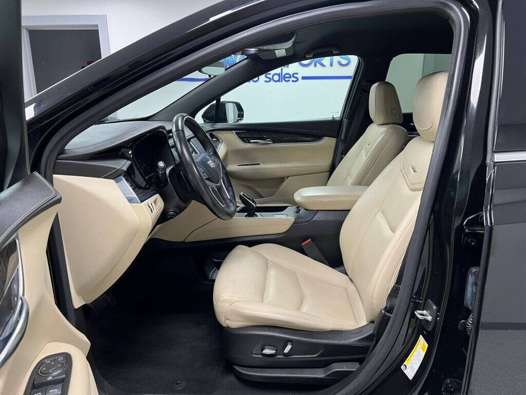 2017 Cadillac XT5 for sale at Conway Imports in   Streamwood, IL