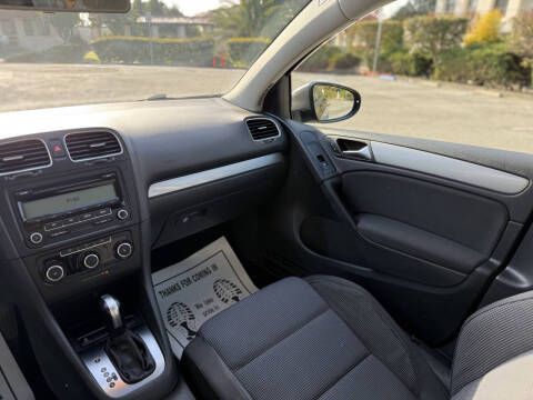 2011 Volkswagen Golf 2.5L PZEV