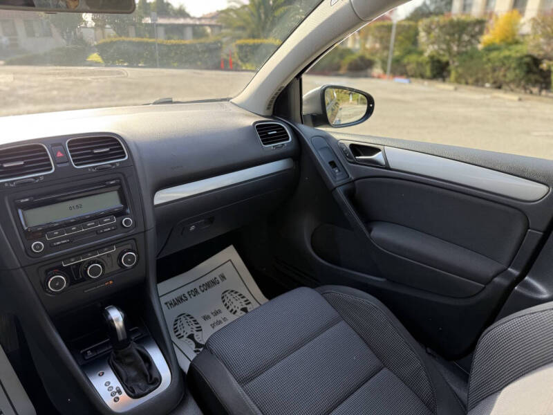 2011 Volkswagen Golf 2.5L PZEV