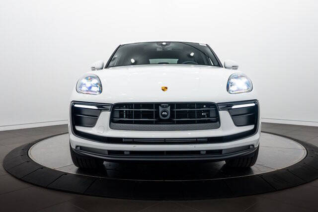 2026 Porsche Macan