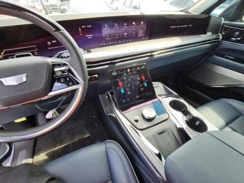 2025 Cadillac Escalade IQ Sport 2