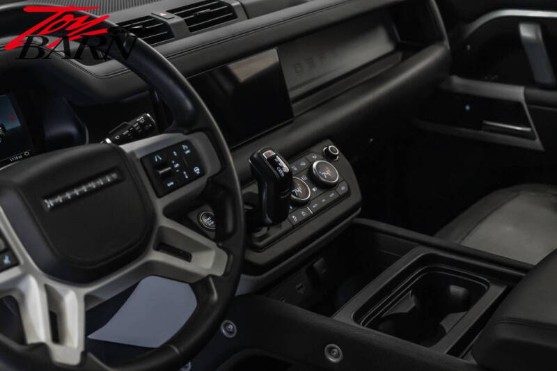 2023 Land Rover Defender 110 X-Dynamic SE