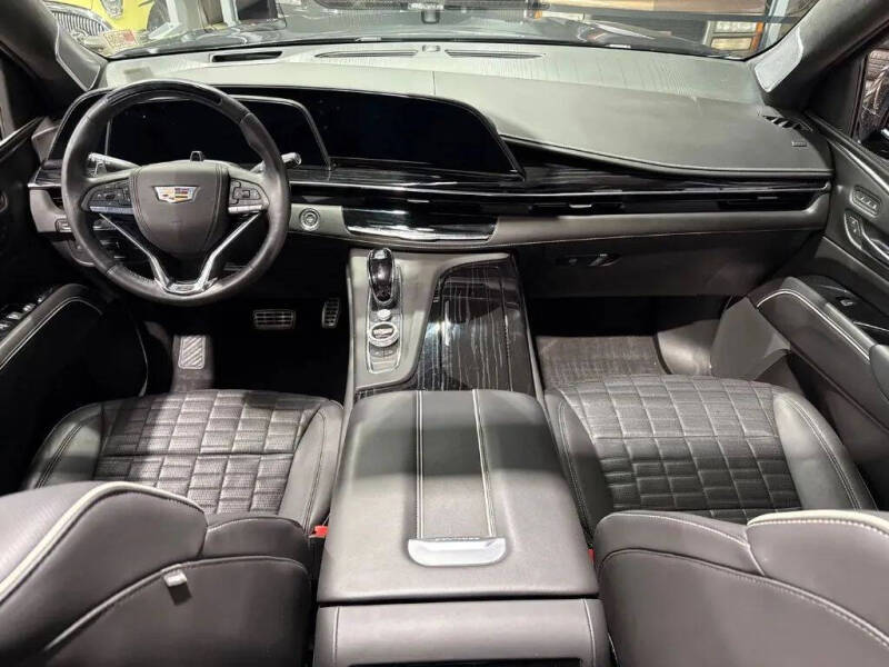 2023 Cadillac Escalade-V ESV