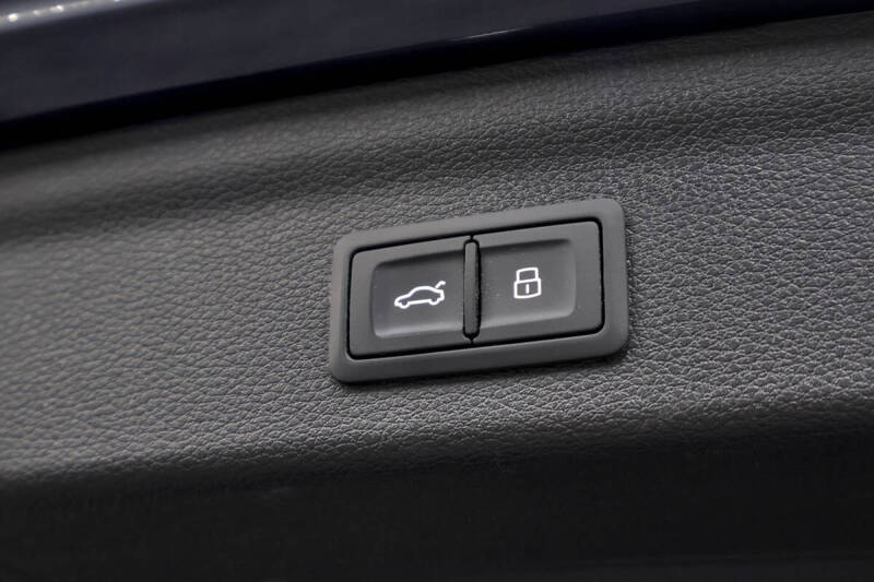 2020 Audi Q3 quattro Premium Plus 45 TFSI