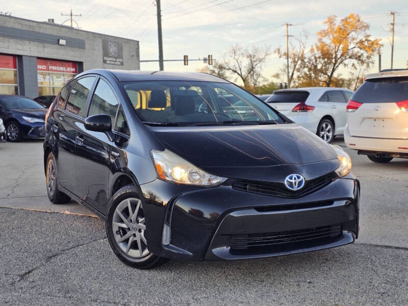 2017 Toyota Prius v Three