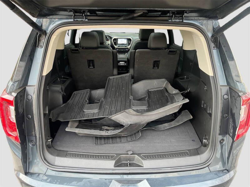 2020 GMC Acadia Denali