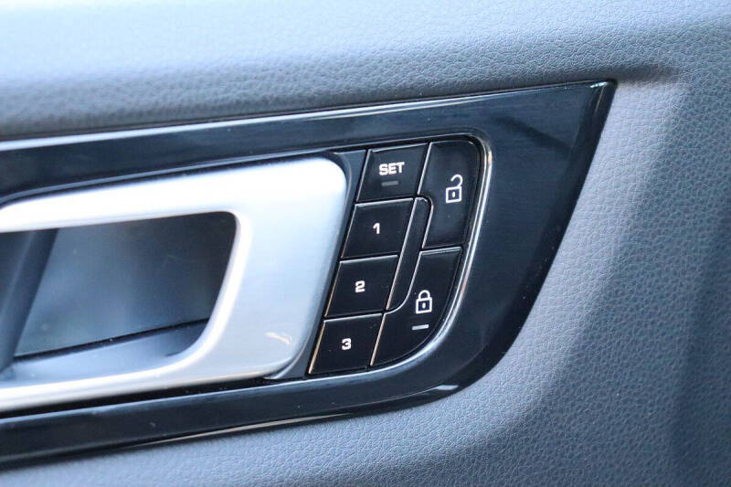 2021 Porsche Cayenne Coupe